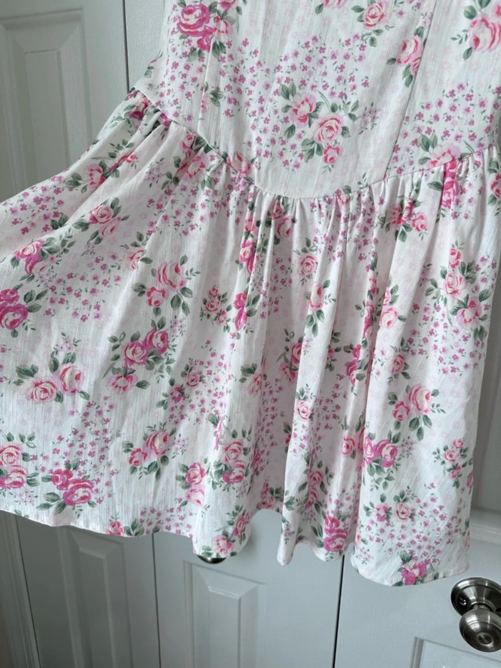 Altar'd State White Floral Mini Dress with Pink Roses, Pockets, size Large - Picture 5 of 10